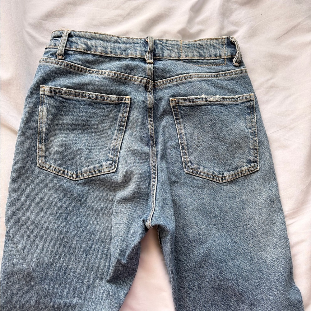 Zara Classic Blue Denim Jeans - Picture 3 of 5